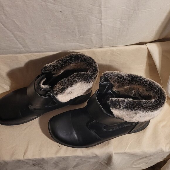 Wanderlust Gill-2 Velcro Women's Size 11 WIDE WIDTH Winter Boot Black Waterproof - Picture 3 of 13